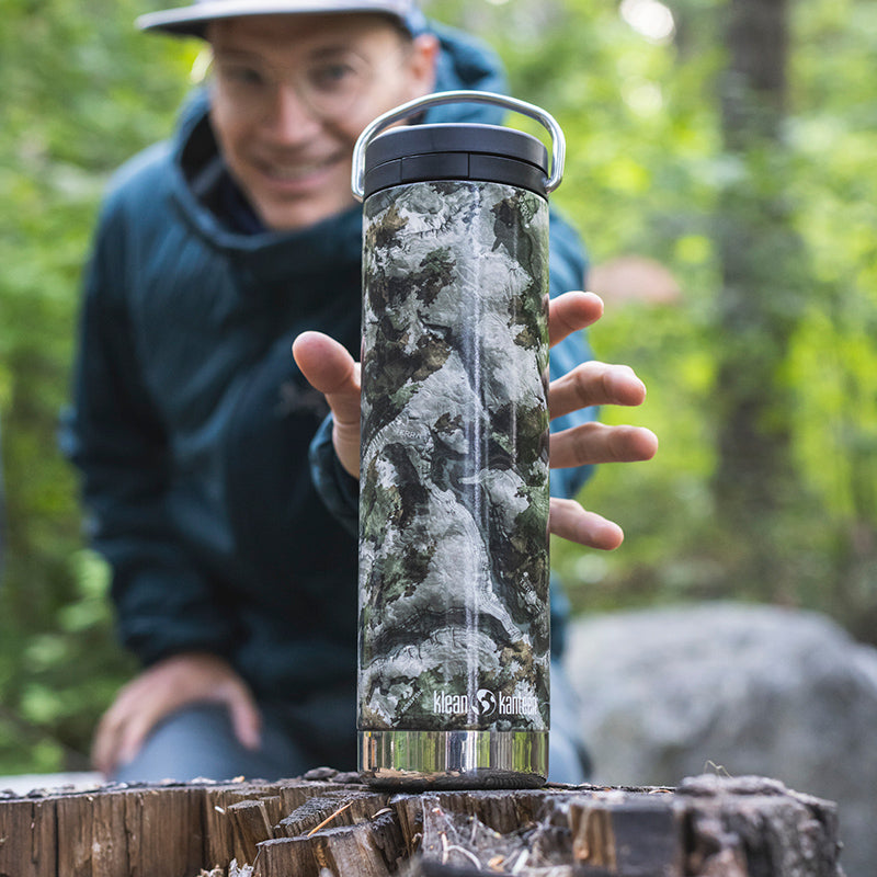 20oz-tkwide-with-twist-cap-mossy-oak-m1 20oz_bottle_twist_mossyoak_terragila_closeup_square.jpg
