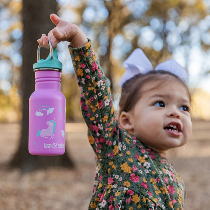 classic-kid-sippy-cap-y3 K12CNSIPPY-UN-kids_bottle_unicorn_lifestyle.jpg