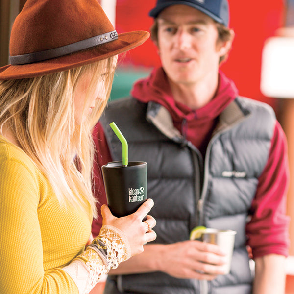 tumbler-straw-lid-with-straw-t4 K16VSSC-SB-guy-girl_style_9a499e23-5b7a-4a0d-b42e-d1b4b02627b2.jpg