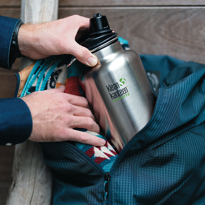 tkwide-chug-cap-y8 K64TKWSSL-BS-Chug-Cap-Out-of-Duffle_lifestyle.jpg