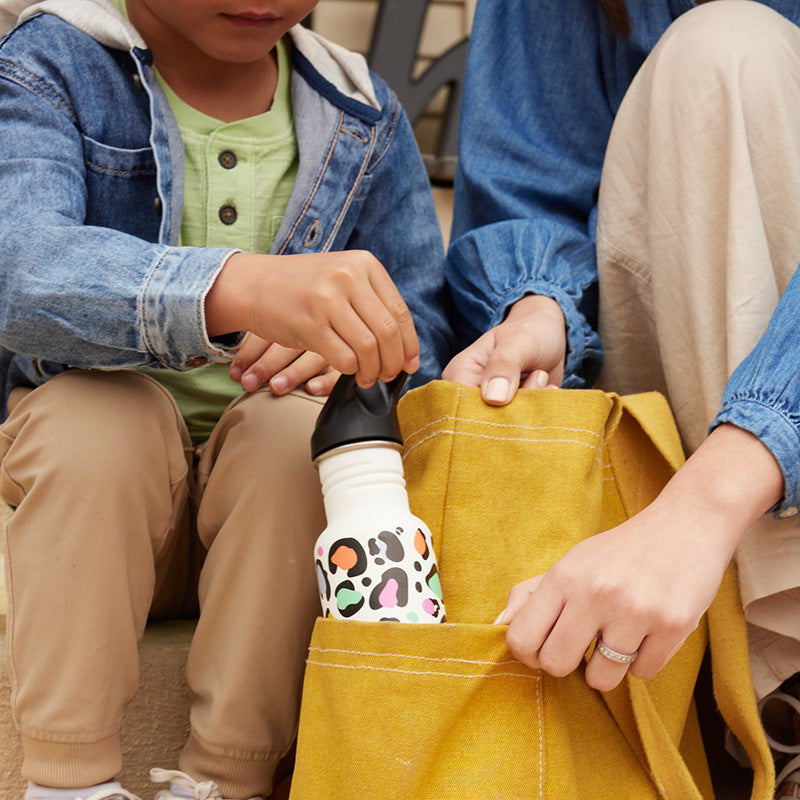 12oz-kid-s-classic-with-flip-seal-sport-cap-h0 kid_sport_flip_seal_12oz_bag_pull_square.jpg