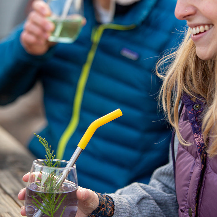 straw-4-pack-s7 recycled_steel_straw_drink_smile_lifestyle.jpg