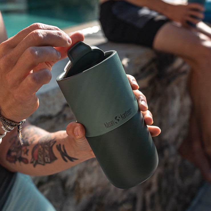 flip-lid-q0 rise_flip_lid_small_tumbler_open.jpg
