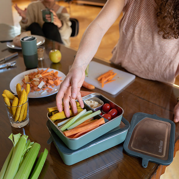 55oz-rise-food-box-big-meal-u7 rise_food_lunch_box_big_meal_veggie_dividers_square.jpg