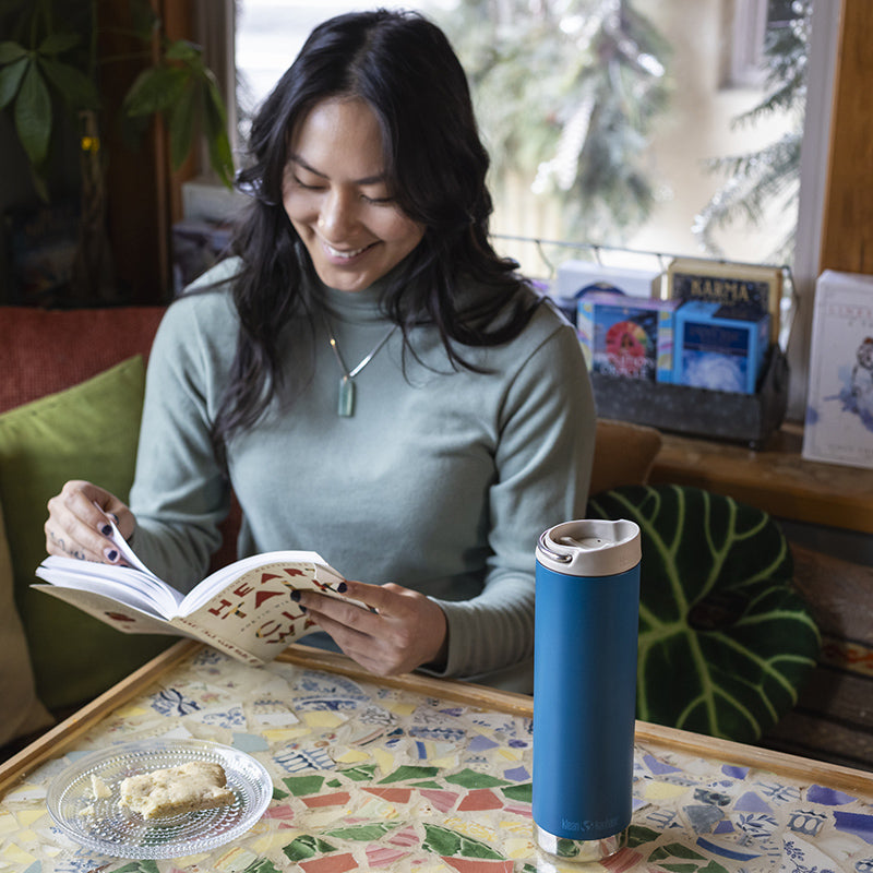 20oz-tkwide-with-cafe-cap-u2 tkwide_20oz_insulated_tumbler_cafe_woman_reading_square.jpg